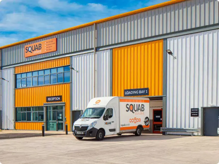 Pellier305-optimized Squab truck in front of facility